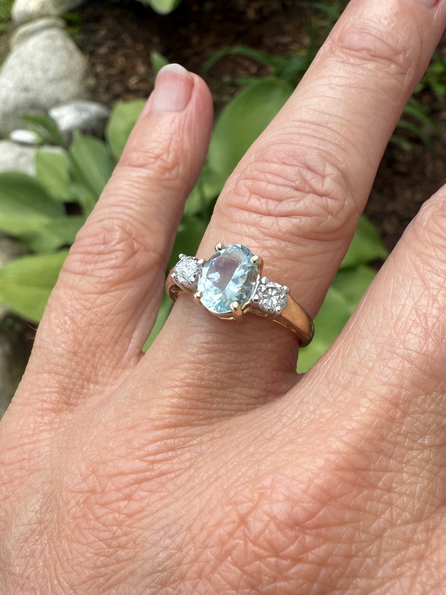 Vintage 14k Yellow Gold Aquamarine & Diamond Ring