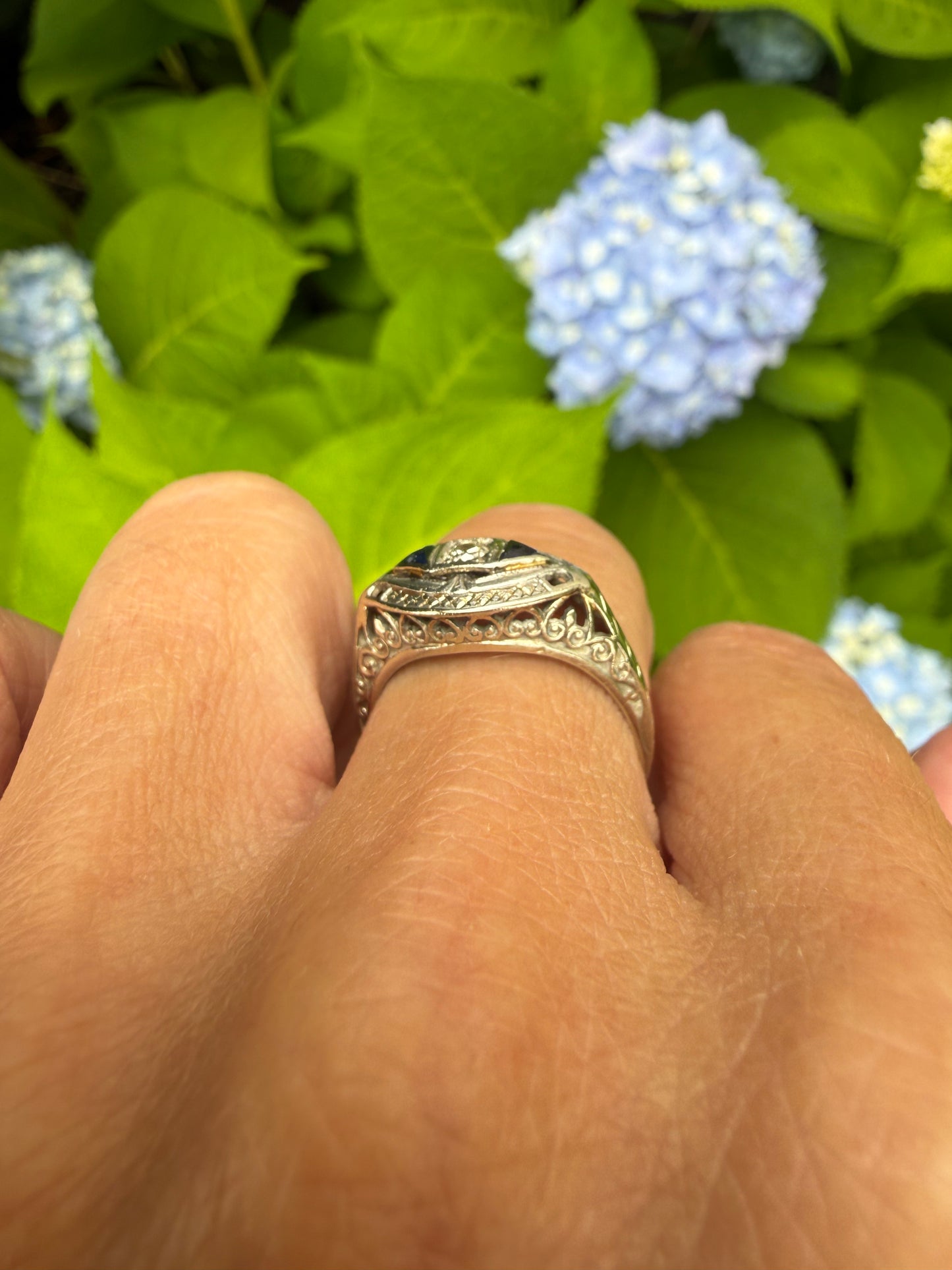 Art Deco 18k White Gold Diamond & Sapphire Ring
