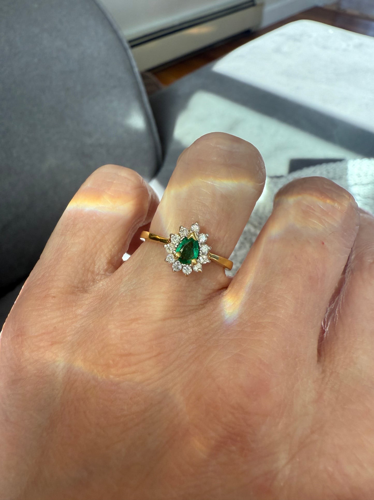 Vinage 18k Yellow Gold Emerald & Diamond Ring