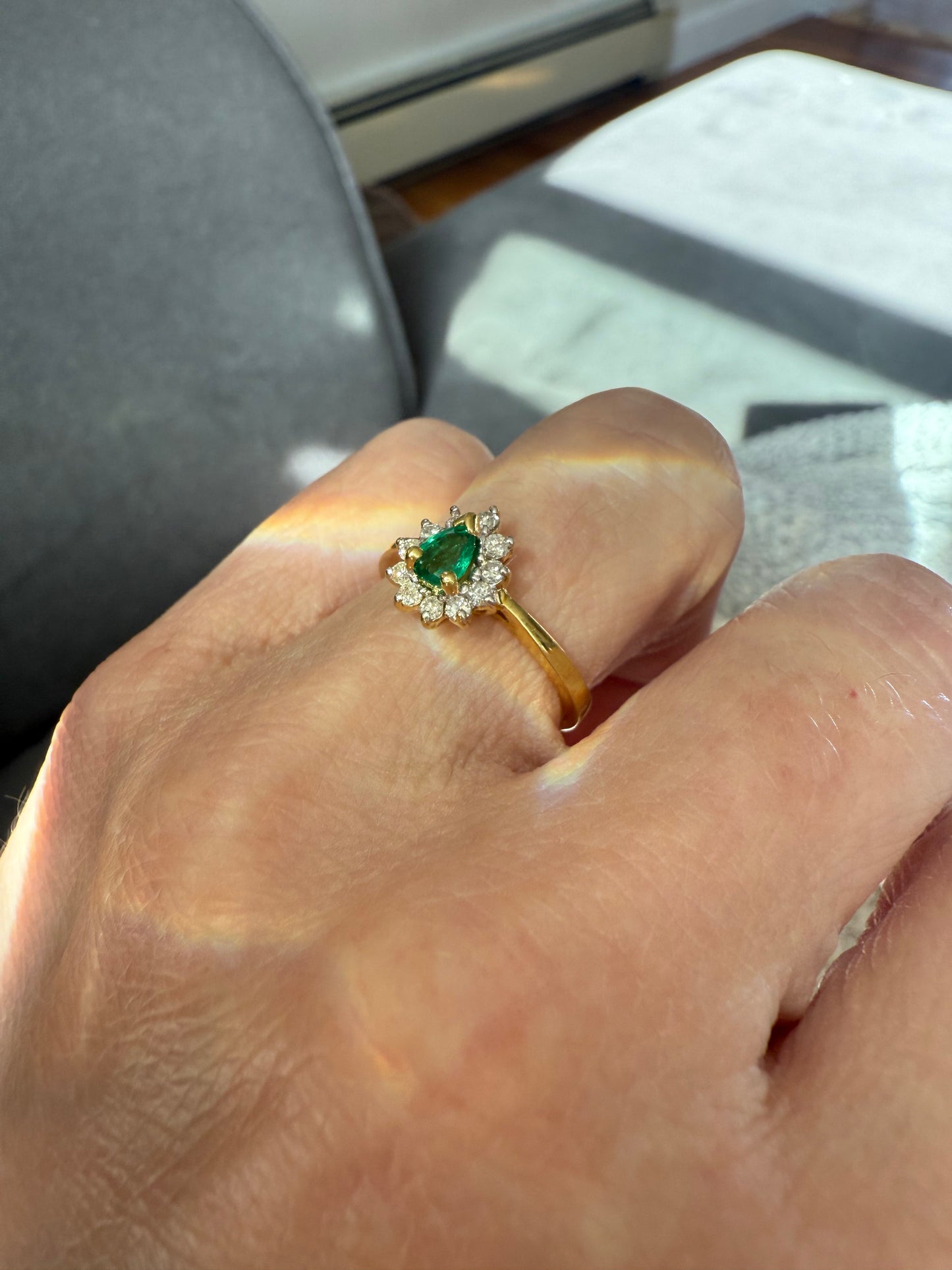 Vinage 18k Yellow Gold Emerald & Diamond Ring