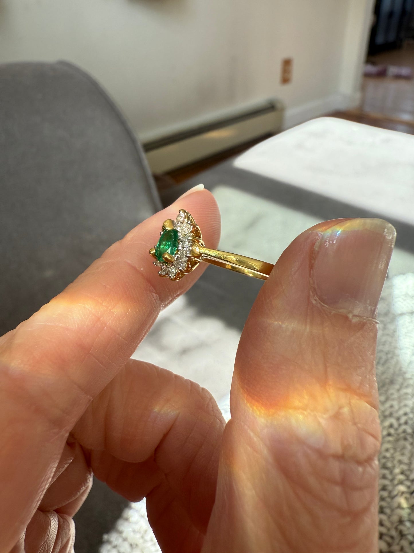 Vinage 18k Yellow Gold Emerald & Diamond Ring