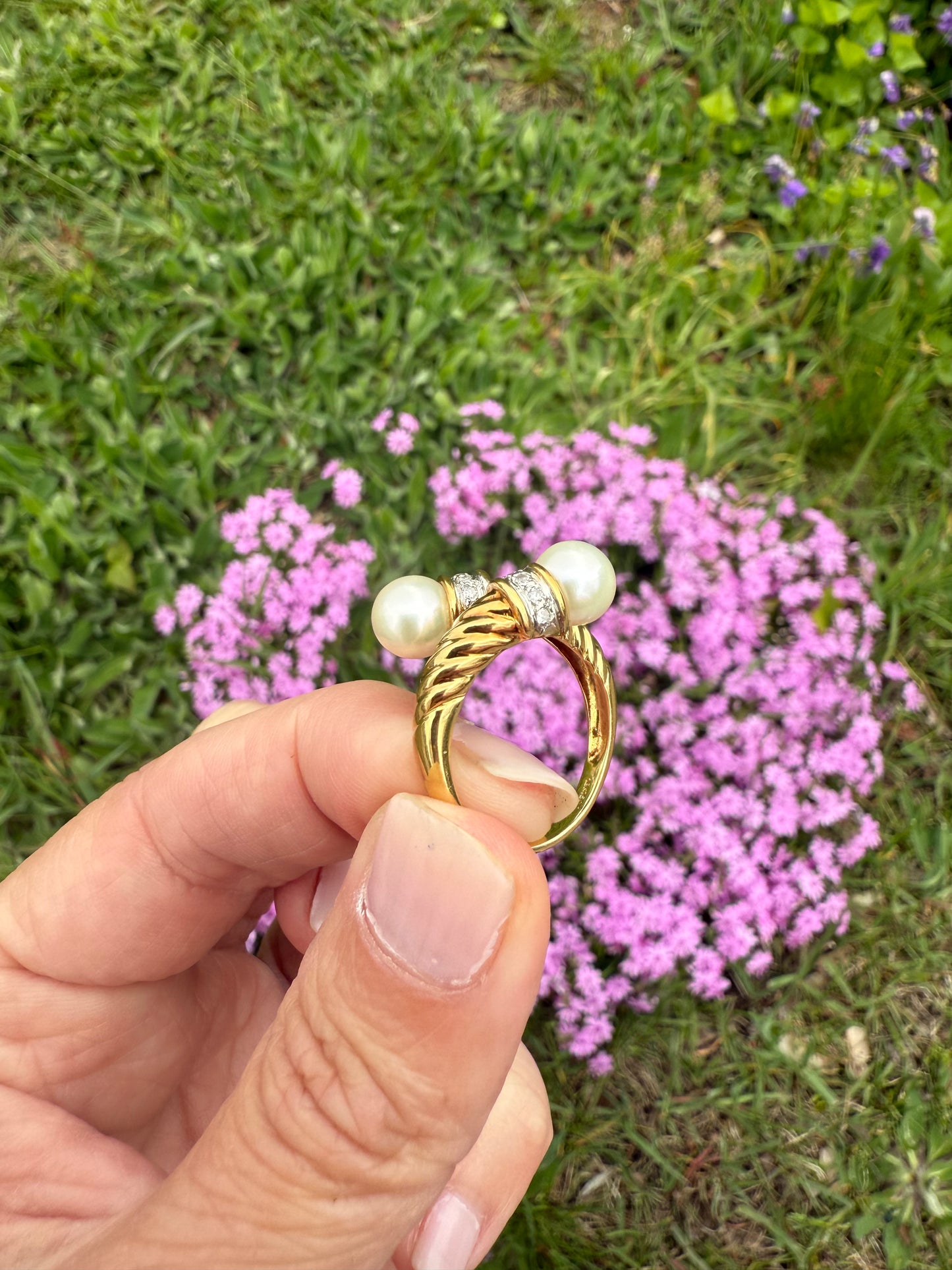 Vintage 18k Yellow Gold Pearl and Diamond Ring
