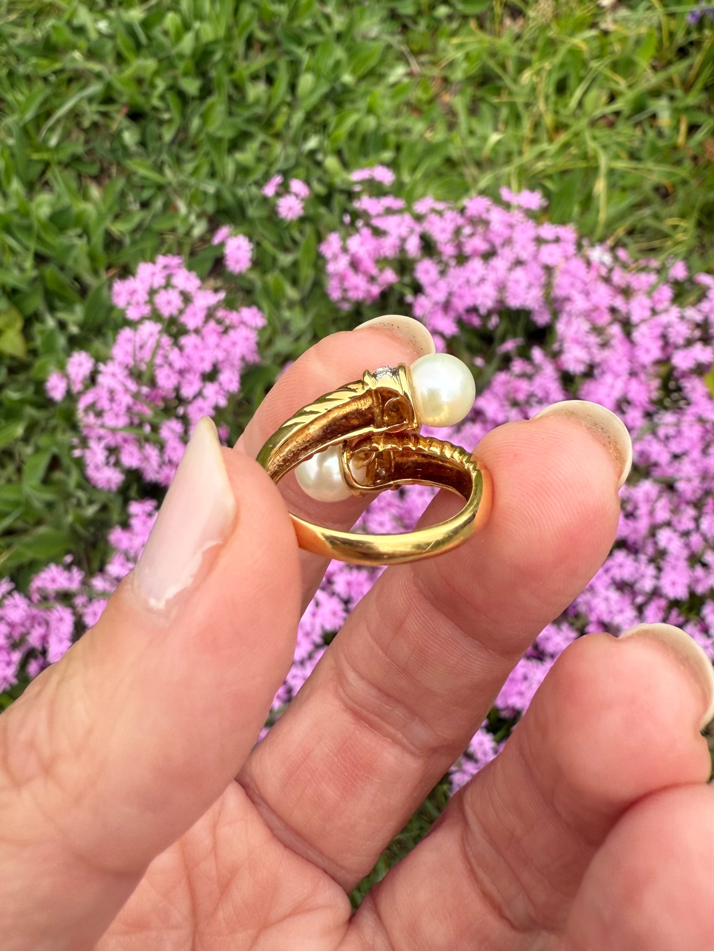 Vintage 18k Yellow Gold Pearl and Diamond Ring