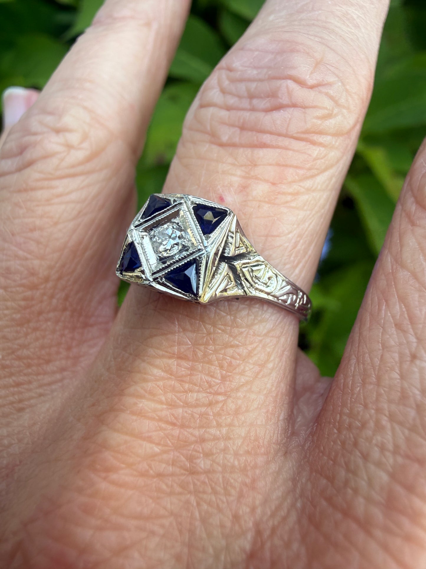 Art Deco 18k White Gold Diamond and Sapphire RIng