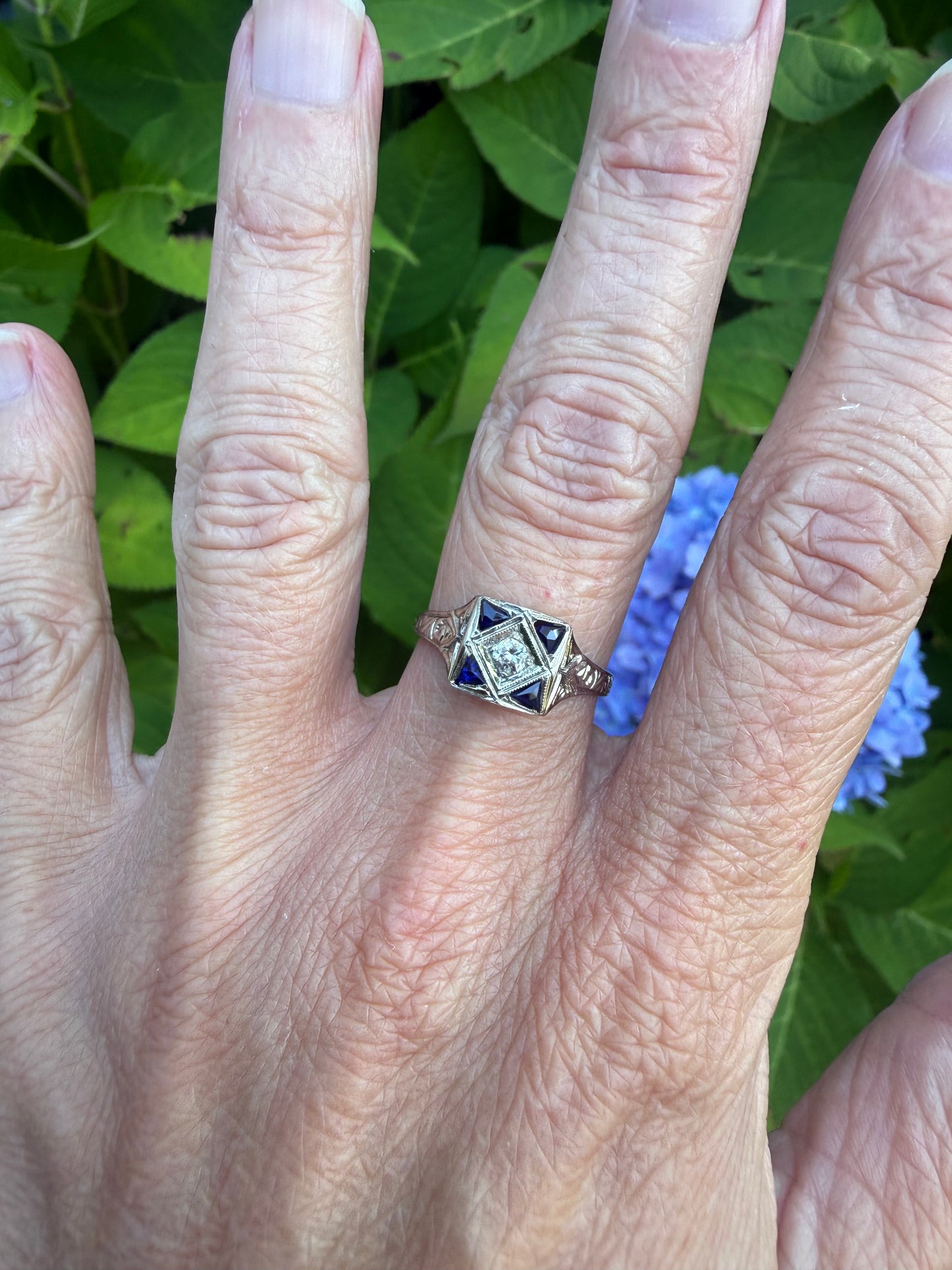 Art Deco 18k White Gold Diamond and Sapphire RIng