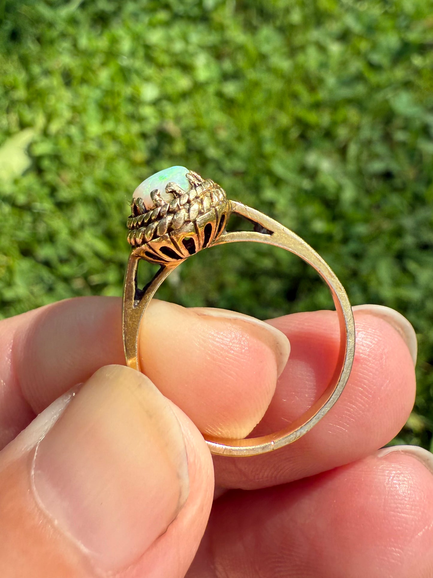 Antique 14k Yellow Gold Opal Ring